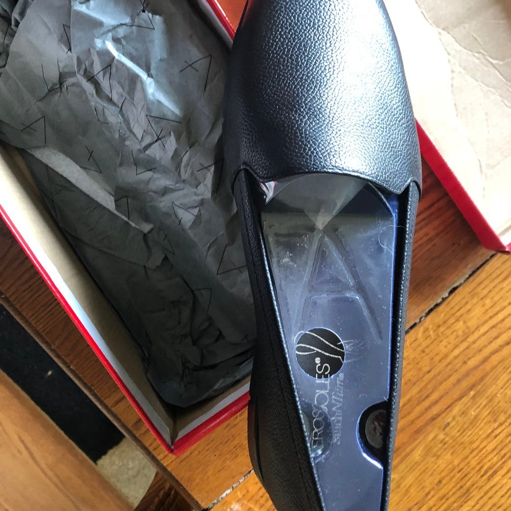 Aerosoles Stitch N Turn Fame Show SZ 10W New